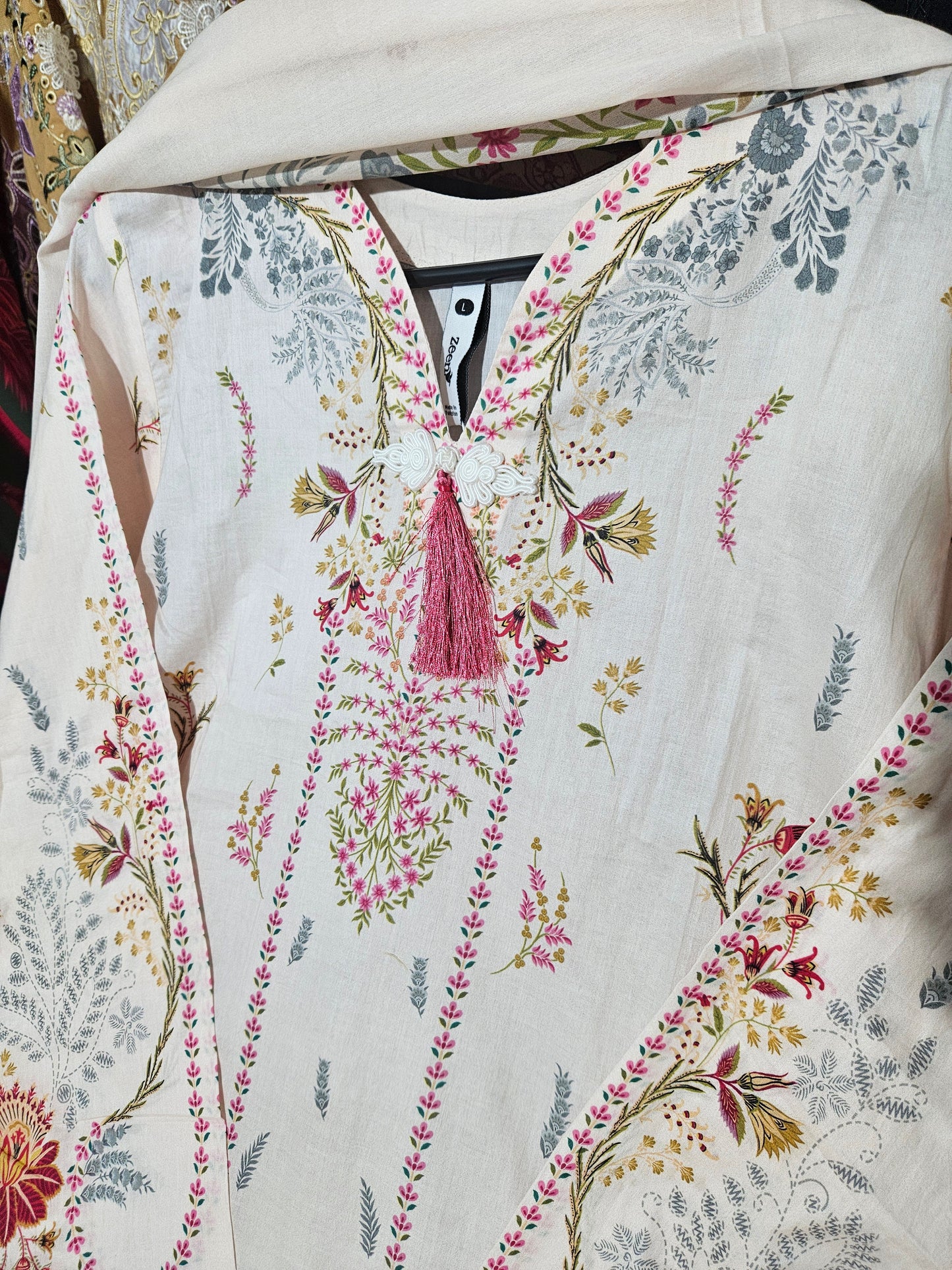 Zeen Lawn