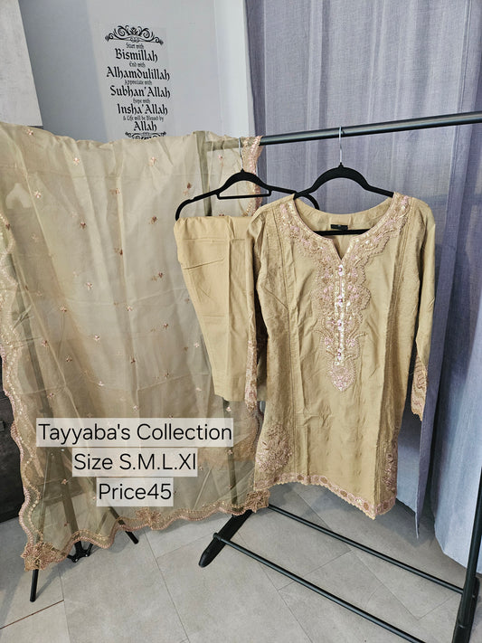 Zahra Rubab Lawn