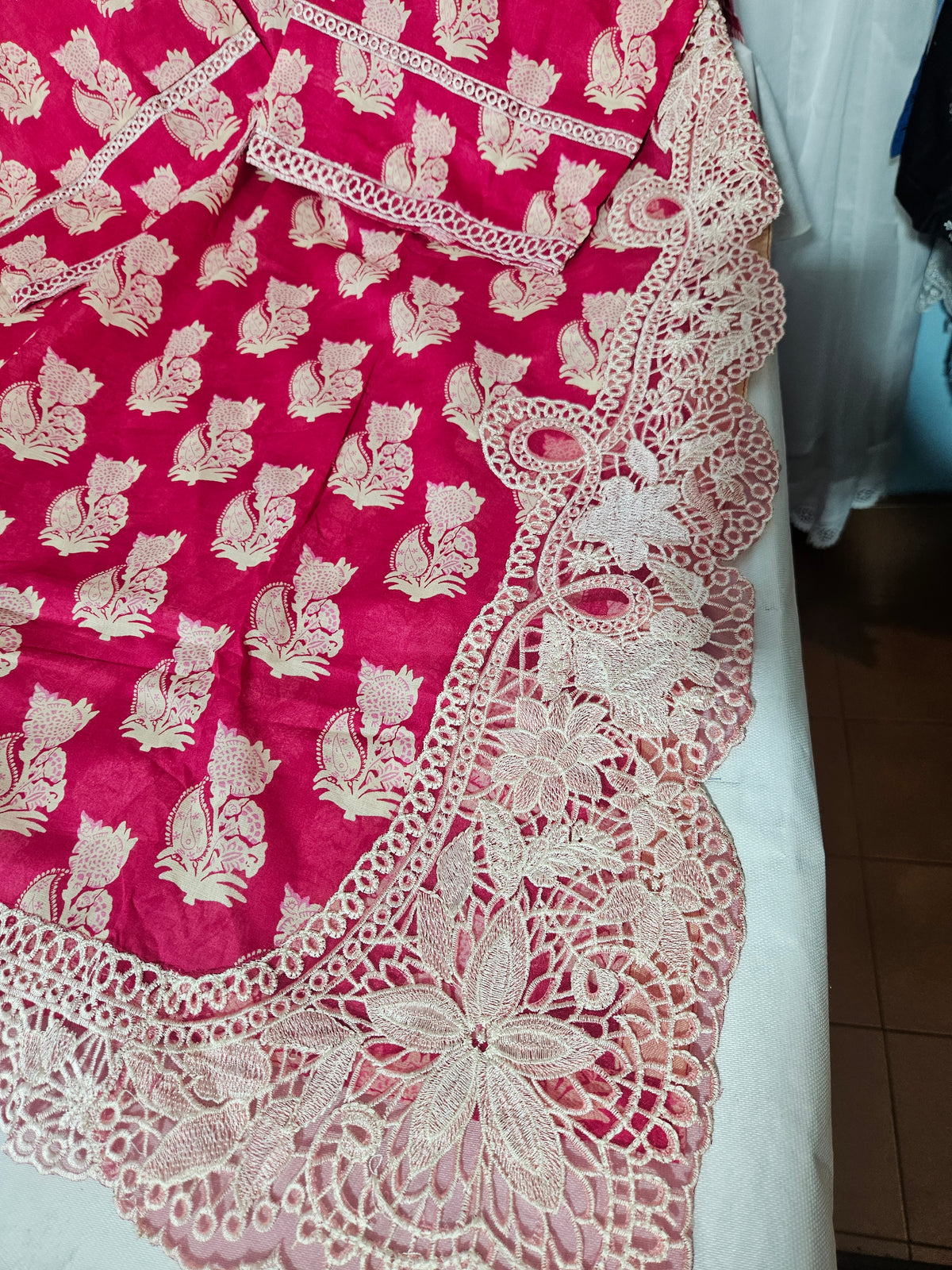 XXL EMBROIDERY LAWN