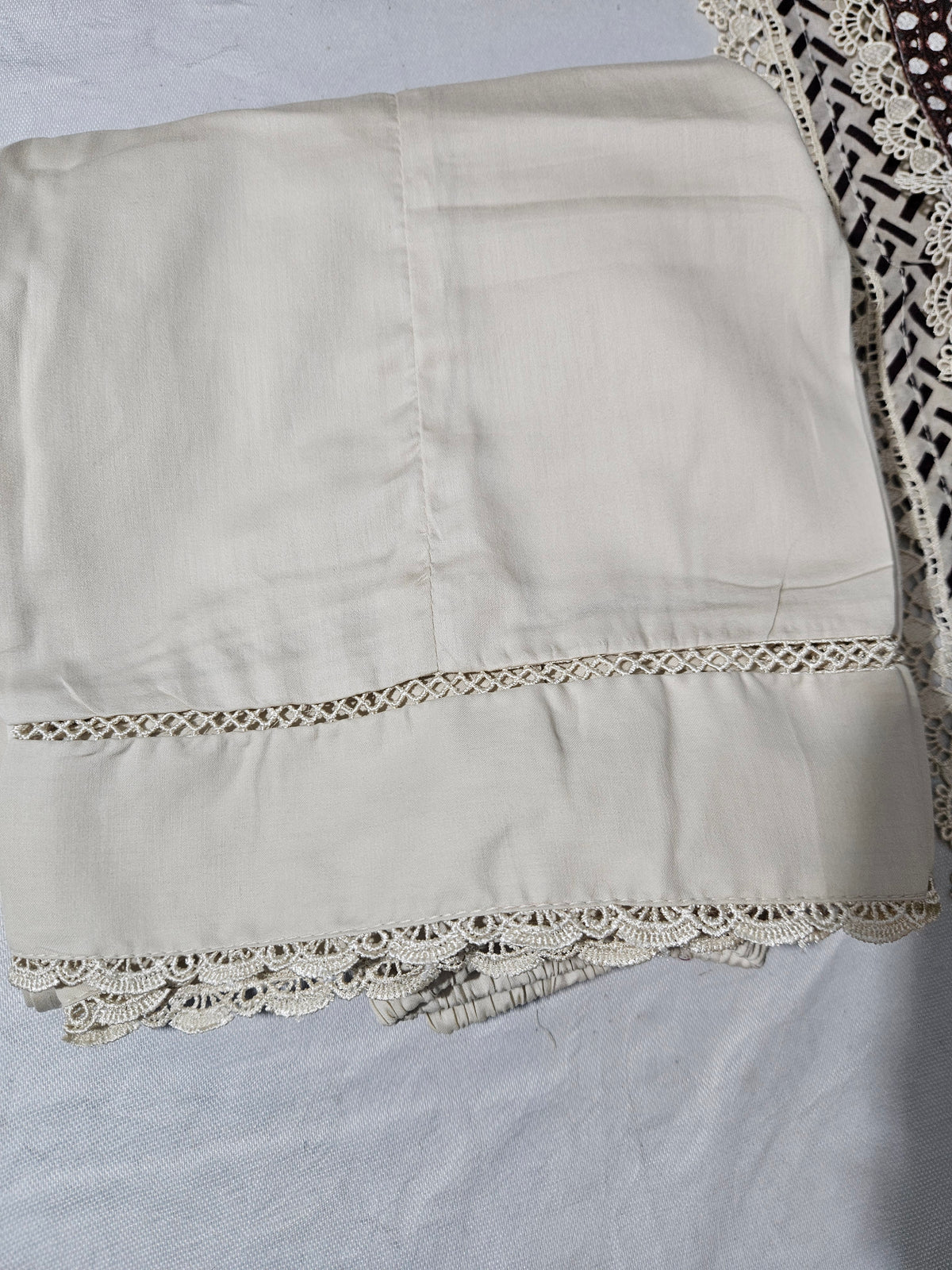 XXL EMBROIDERY LAWN