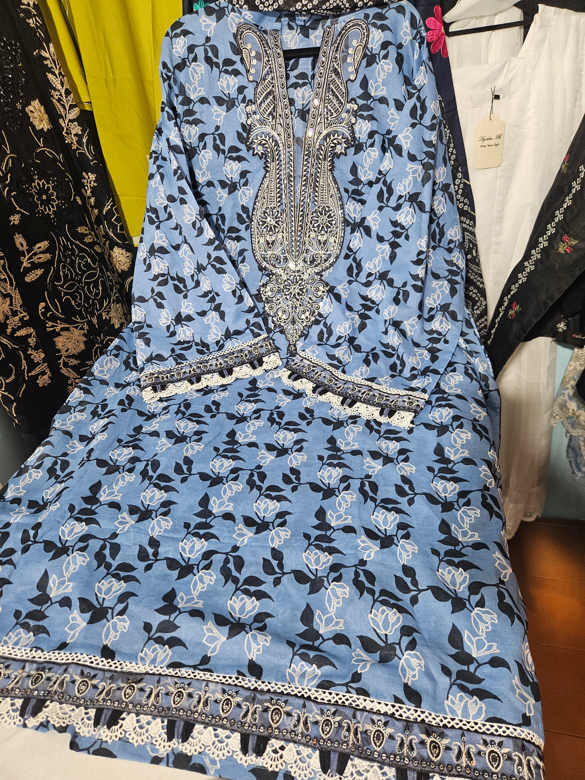 Xxl Embroidery Lawn