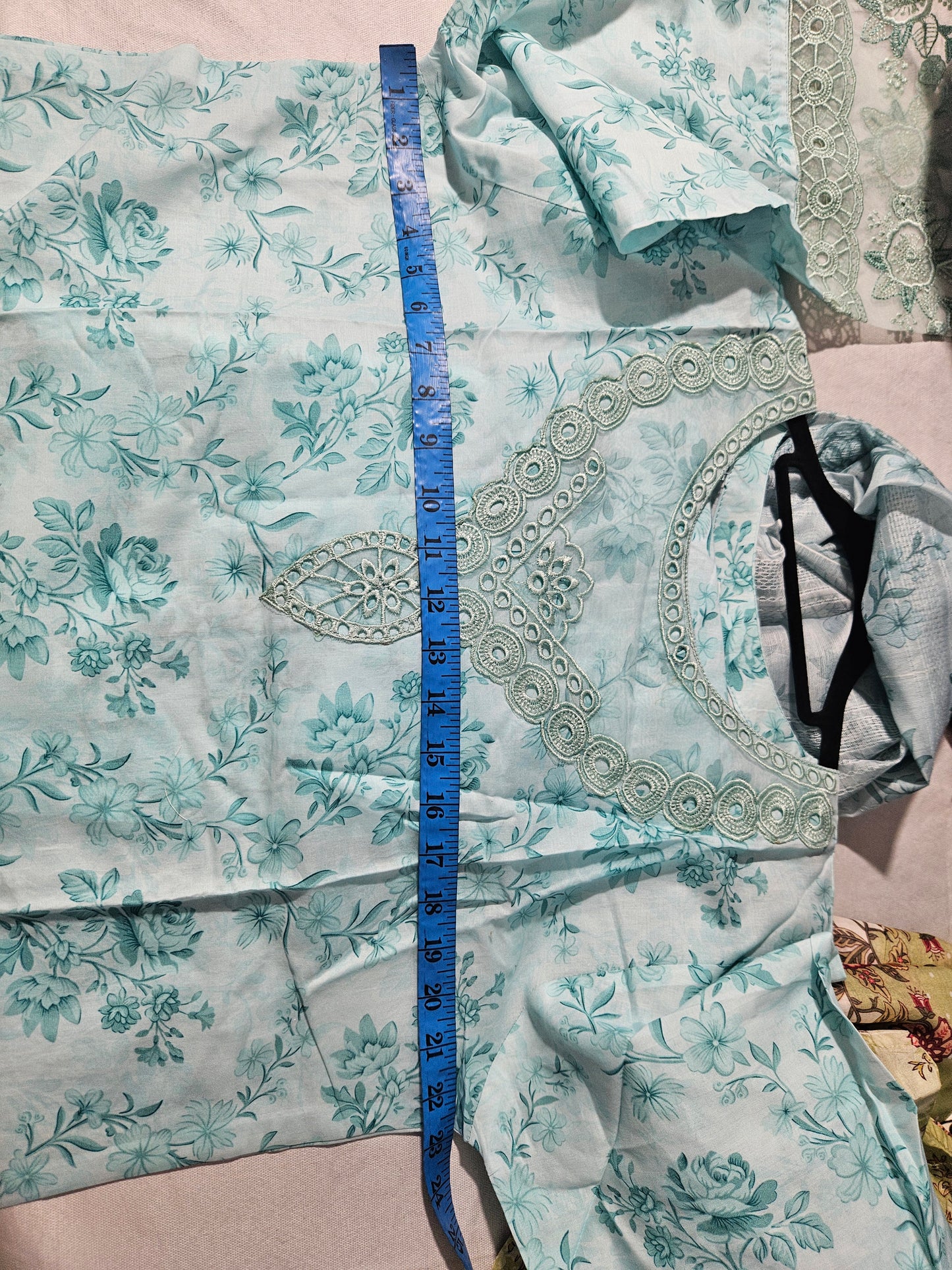 Shehroz Fashion Lawn